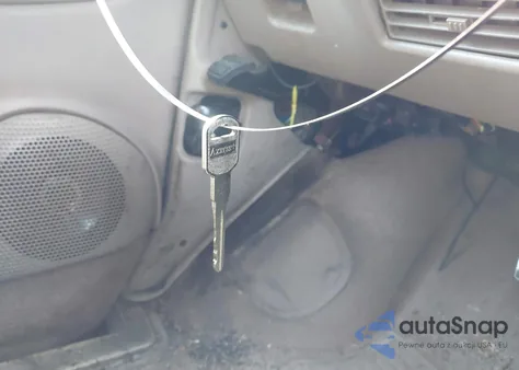 2000 Chevrolet Astro from USA, damaged, VIN 1GNDM19W0YB146487